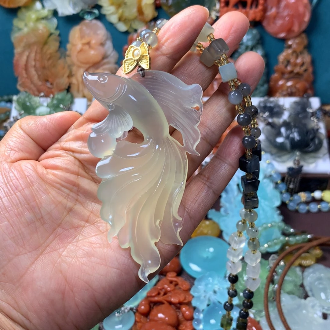 蛇纹石玉未镶嵌挂坠