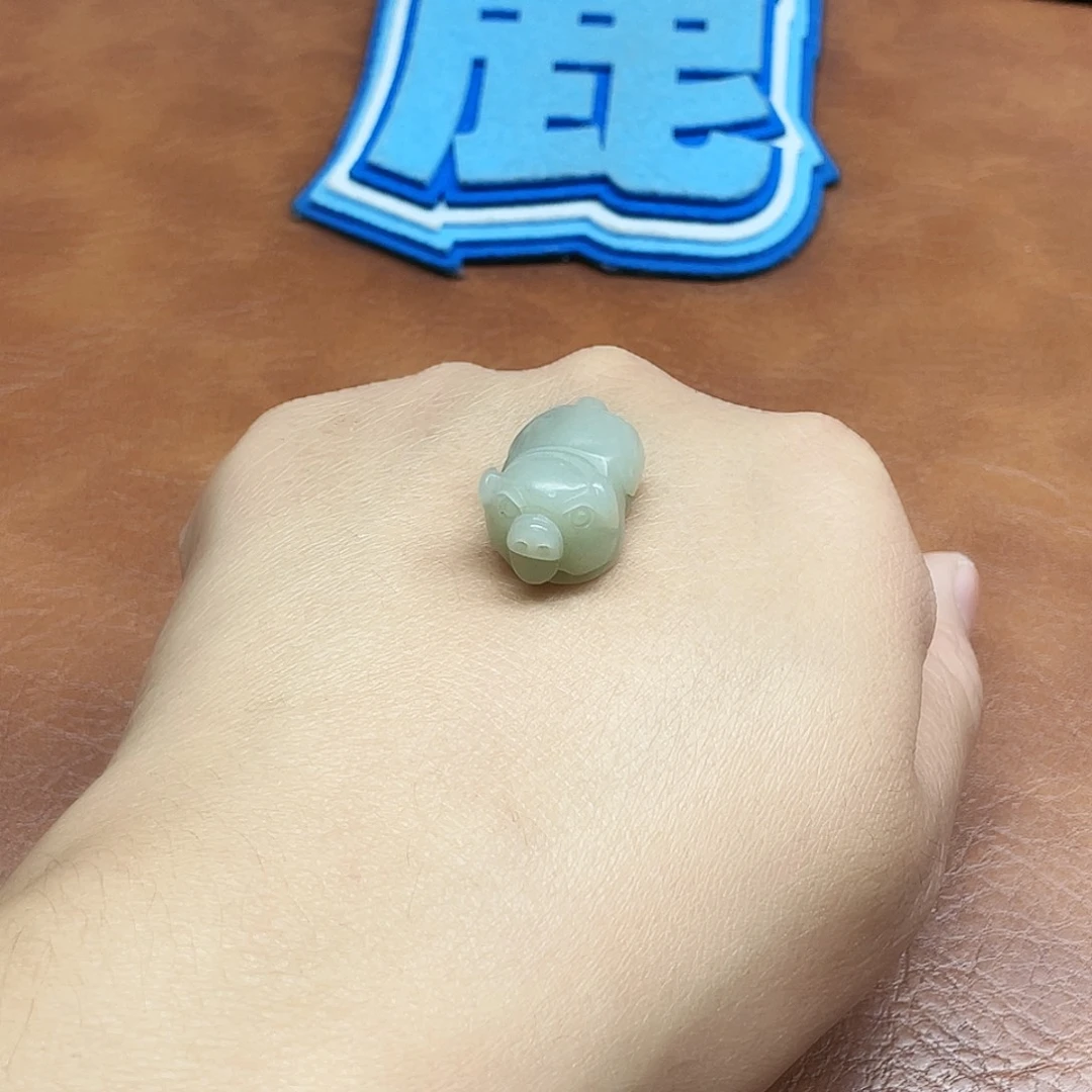 和田玉（墨玉）未镶嵌颈饰