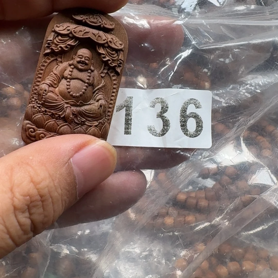 其他檀香木印度老山3×5×1弥勒