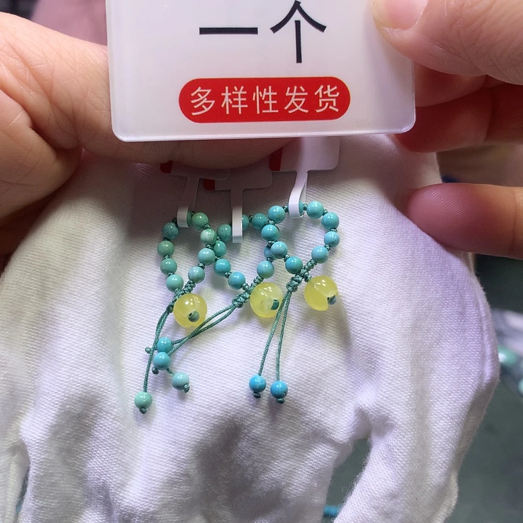 琥珀裸石未镶嵌配饰