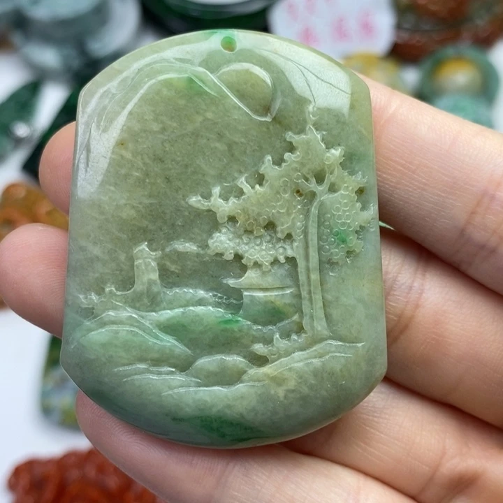 颈饰未镶嵌翡翠吊坠
