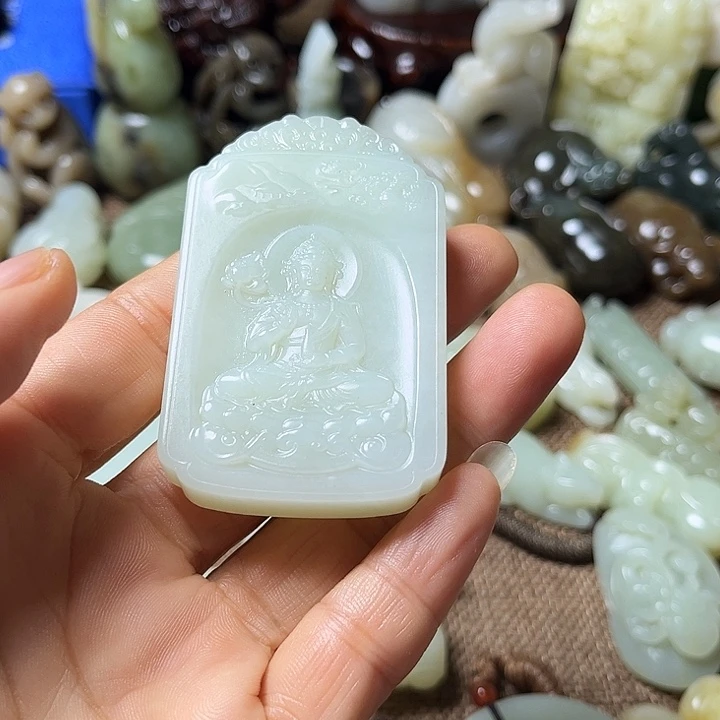 和田玉（黄玉）未镶嵌颈饰