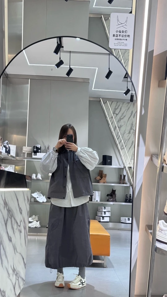 玛莎玛索春季新款薄底得训鞋(卡码拍小）