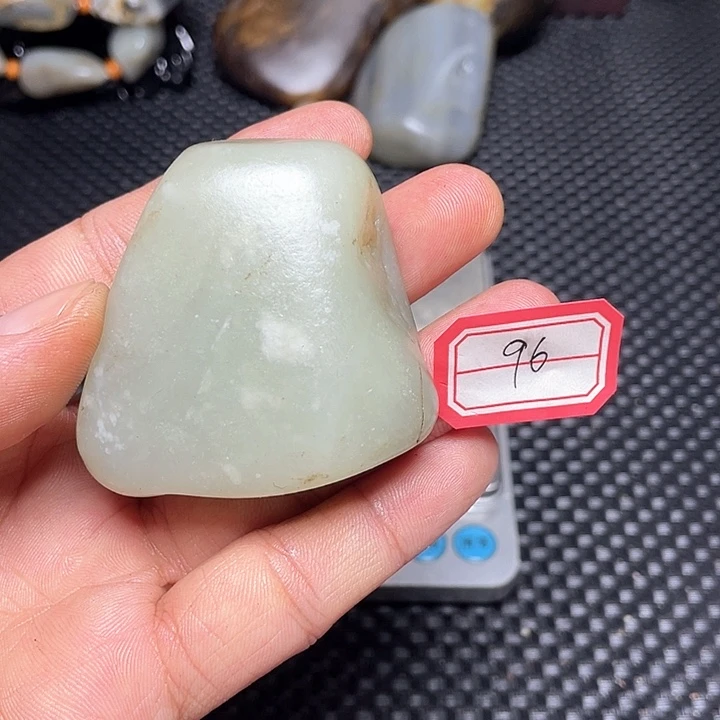 未镶嵌和田玉挂件96