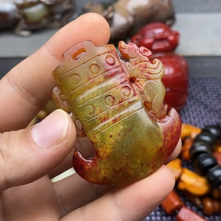 未镶嵌蛇纹石玉颈饰