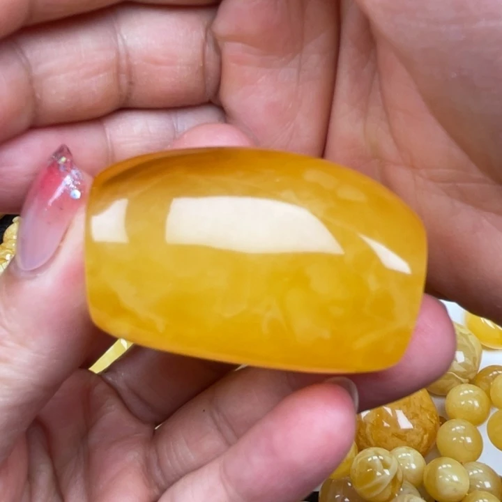 裸石蜜蜡未镶嵌蜜蜡珠重26.8