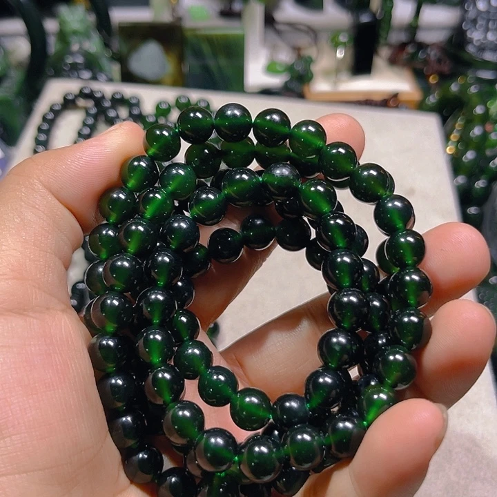 逃***夫未镶嵌蛇纹石玉泰山玉