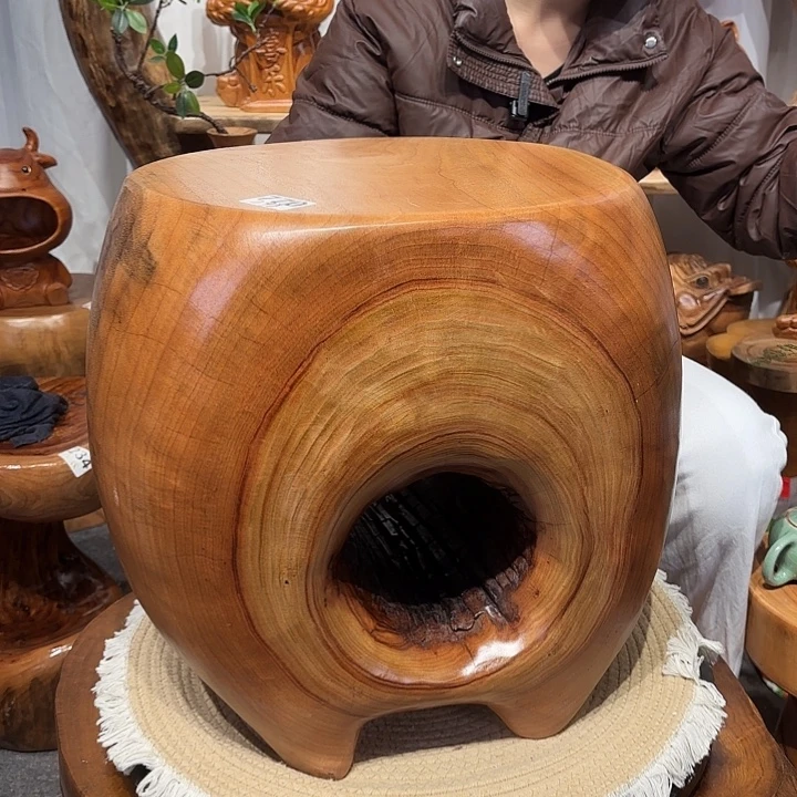 香樟木香樟木根雕凳子一物一拍编号770长34宽30高41