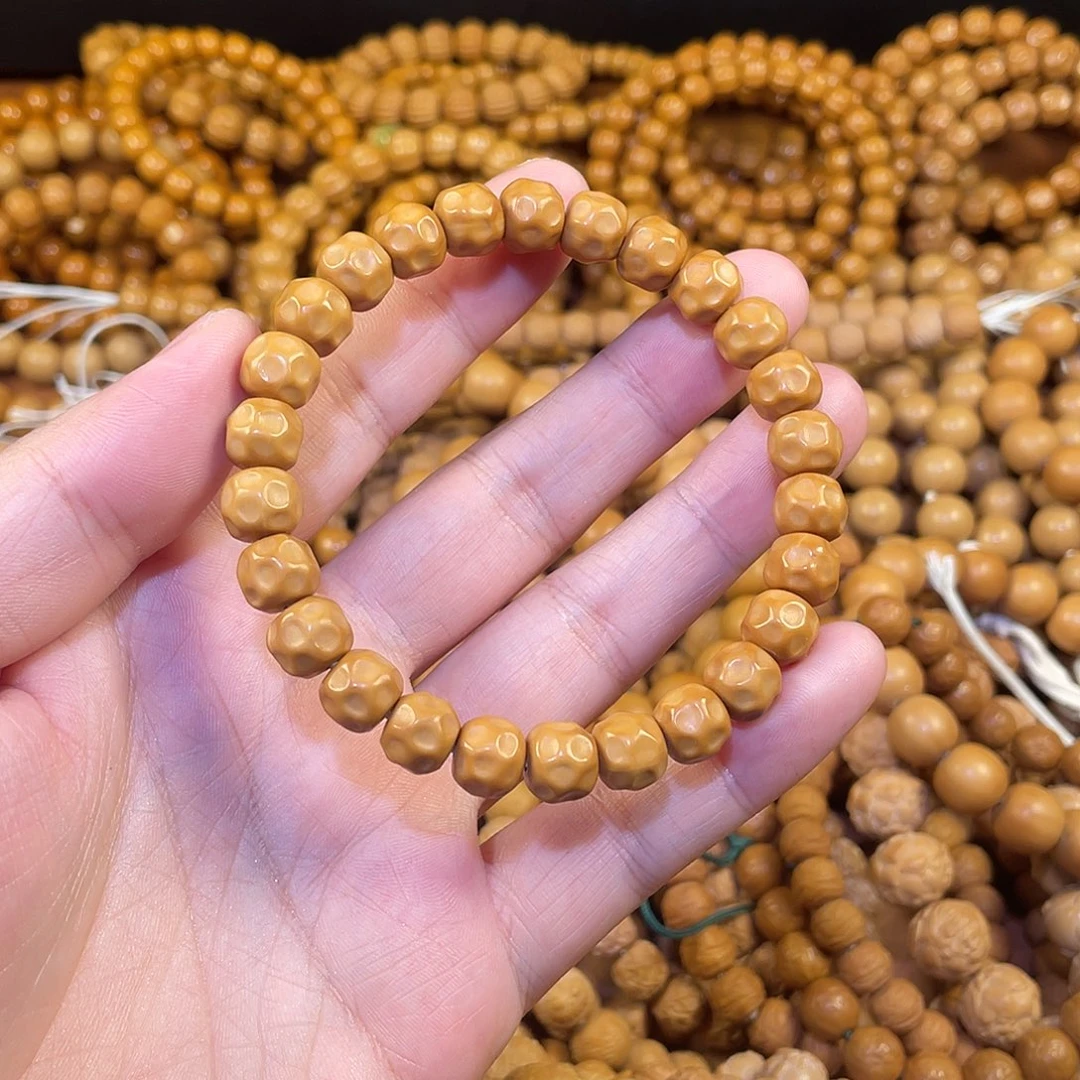 吊坠猴头核桃全品奶酪