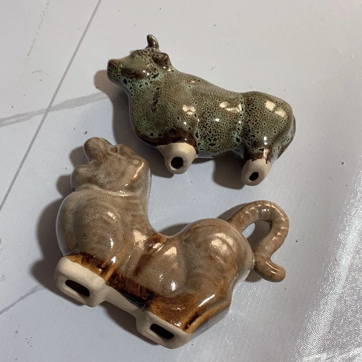 瓷片中**男陶瓷品窑变虎各牛摆件