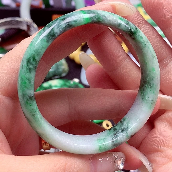 翡翠未镶嵌手镯翡翠手镯