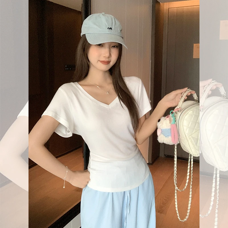 设计感V领露锁骨百搭t恤衫女时尚简约甜辣妹紧身褶皱韩版上衣