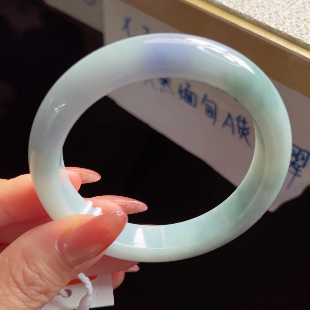 翡翠未镶嵌手镯手镯