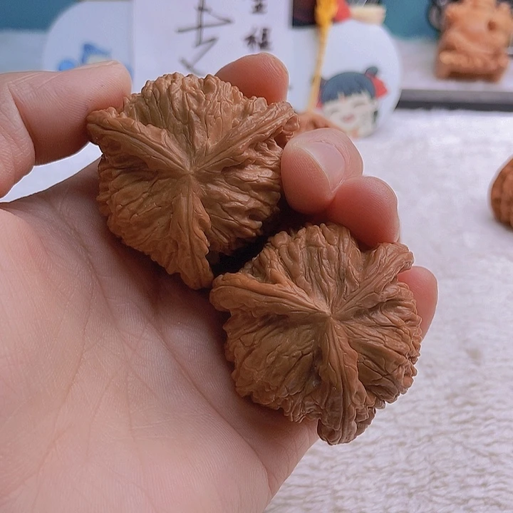 吊坠文玩核桃亮****睛三棱