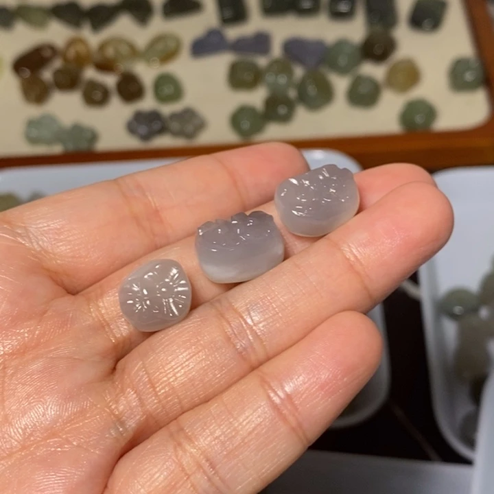 和田玉未镶嵌手链微瑕有棉