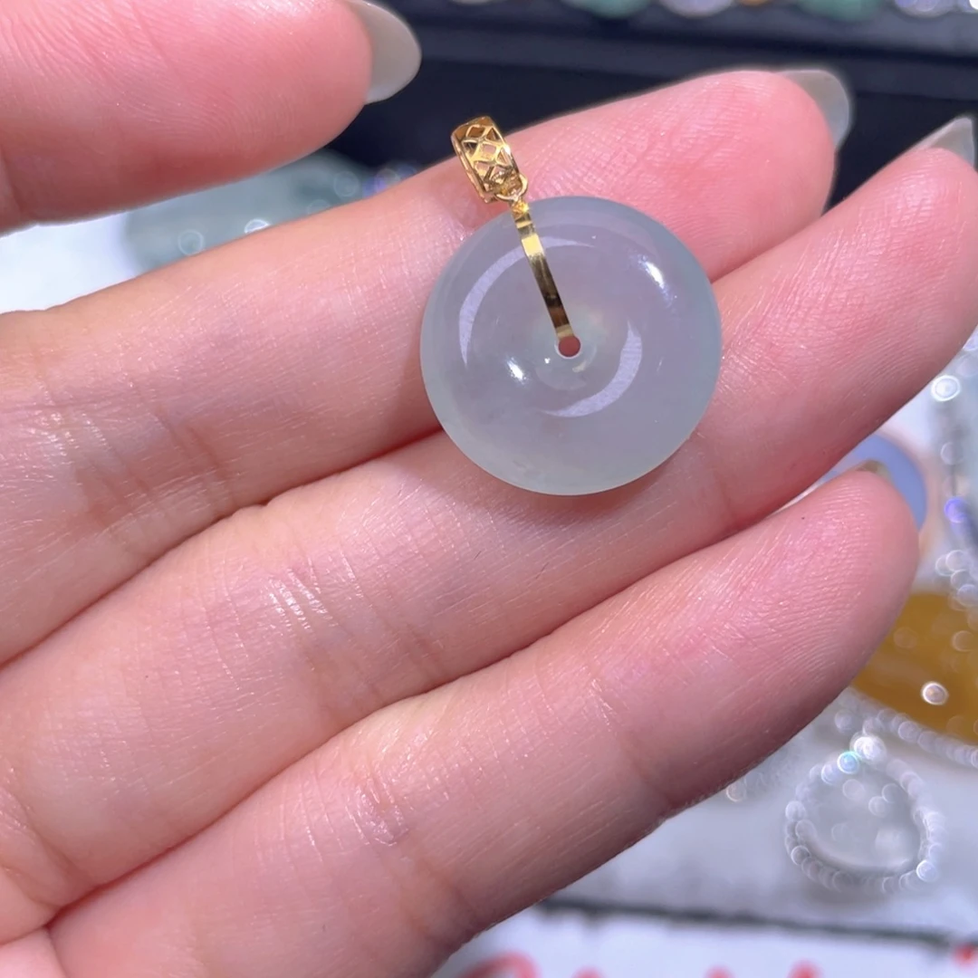 颈饰18K金镶嵌翡翠翡翠