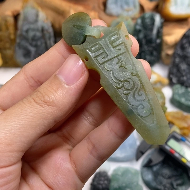 定制翡翠未镶嵌翡翠