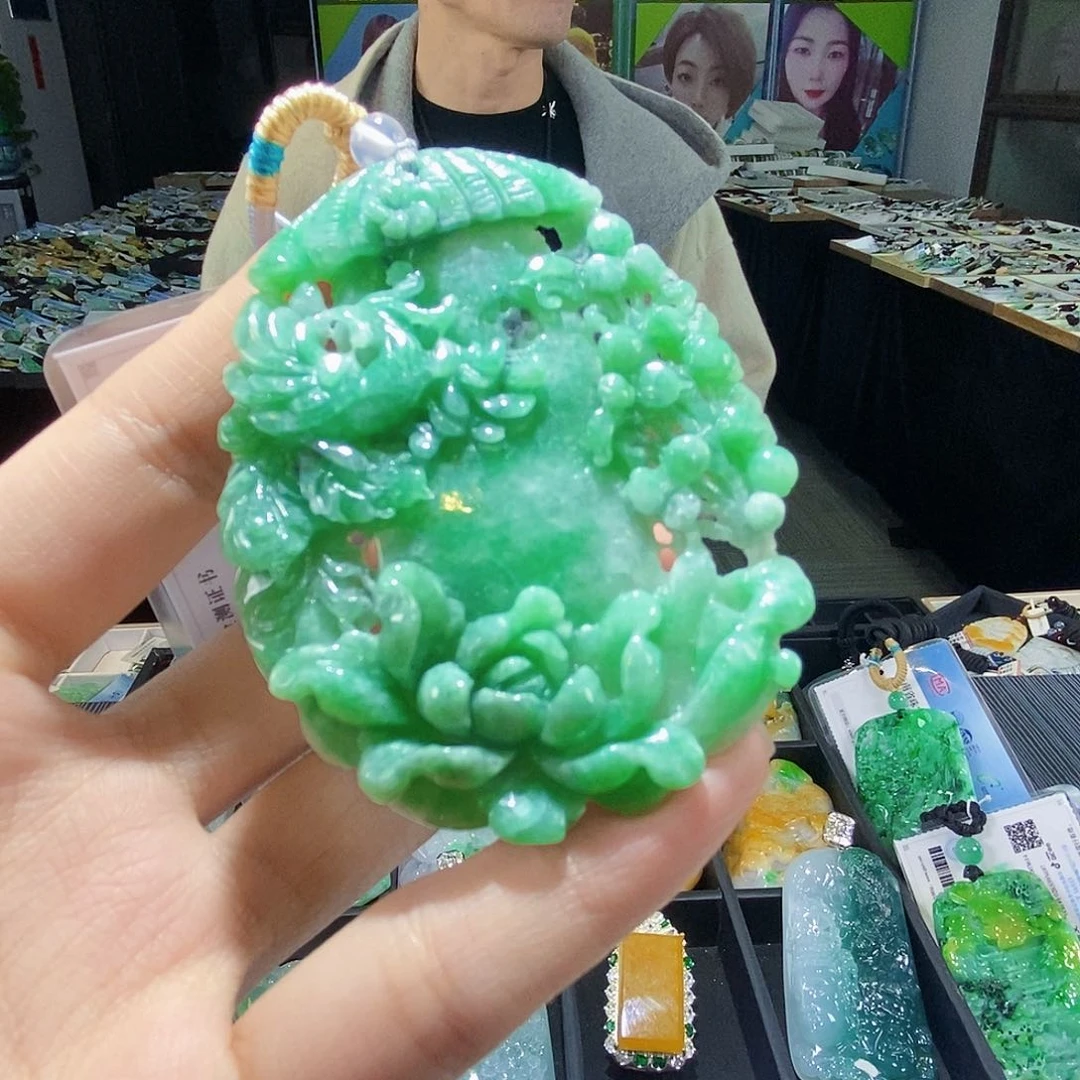 颈饰未镶嵌翡翠翡翠