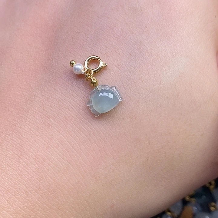 翡翠合金颈饰螃蟹