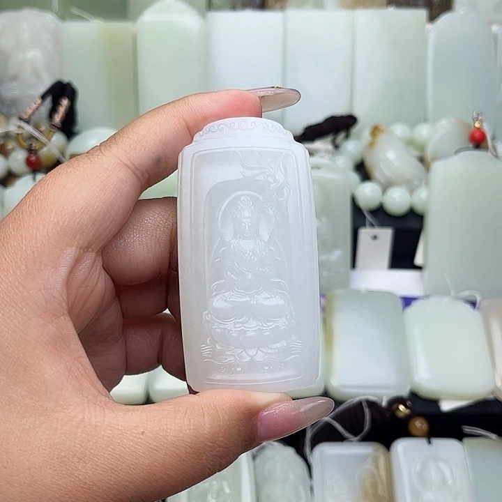 颈饰未镶嵌和田玉