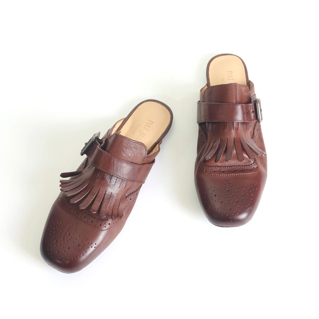 2025新款穆勒鞋流苏皮带扣雕花平底鞋马皮包头半拖鞋女外穿3226-1