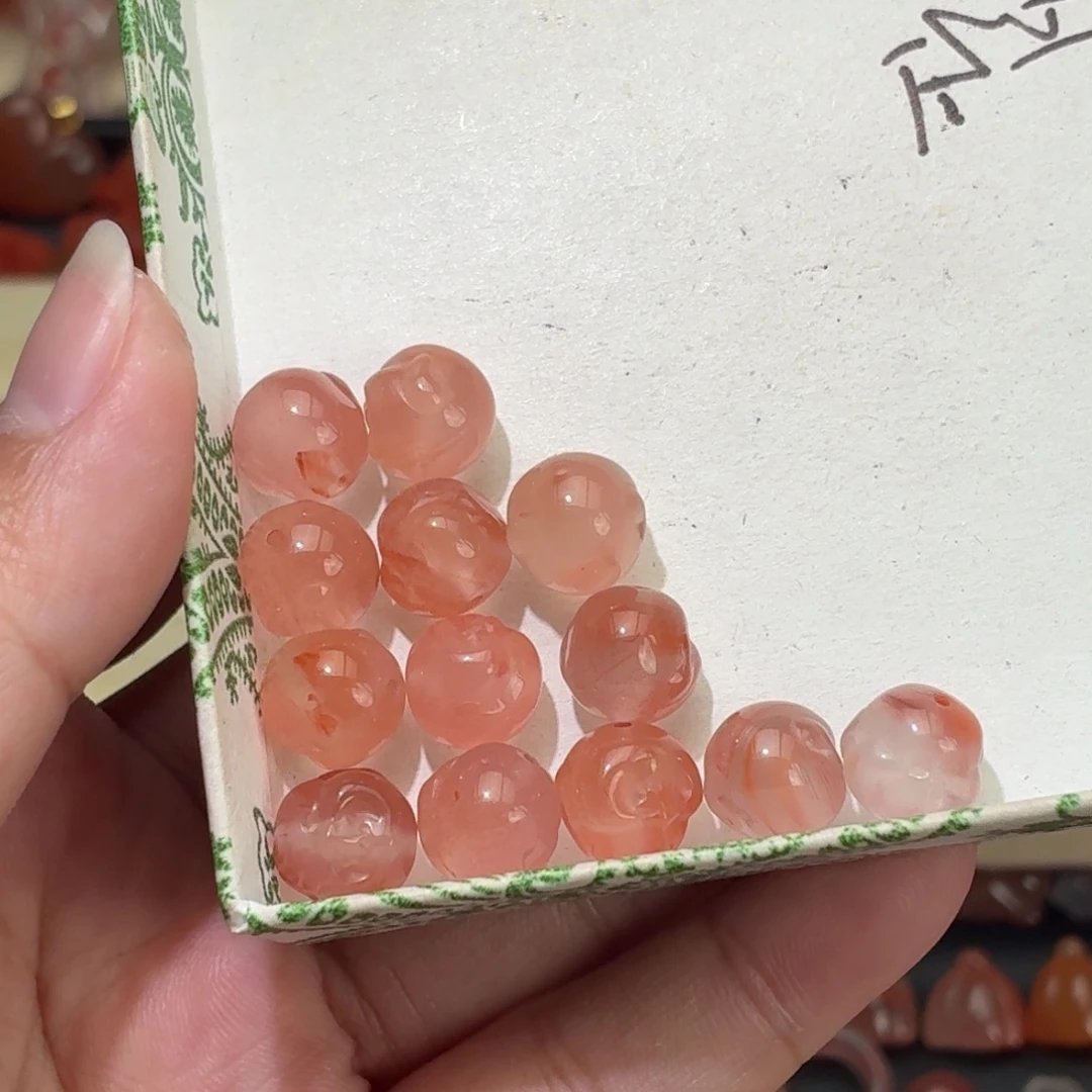 用***3南红玛瑙未镶嵌颈饰13个佛头