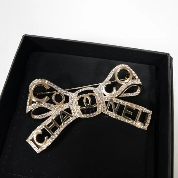 Chanel 闪钻蝴蝶结胸针