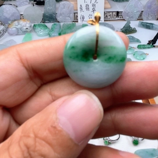翡翠未镶嵌颈饰翡翠冰绿平安扣