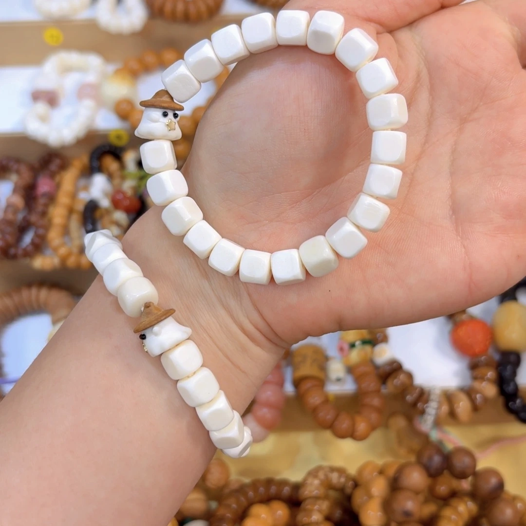 吊坠星月菩提骨骨➕雪人