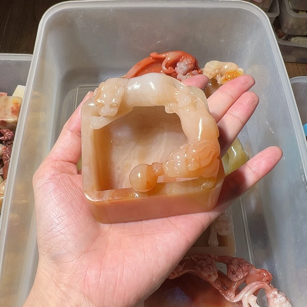 用***8寿山石随机批发一个