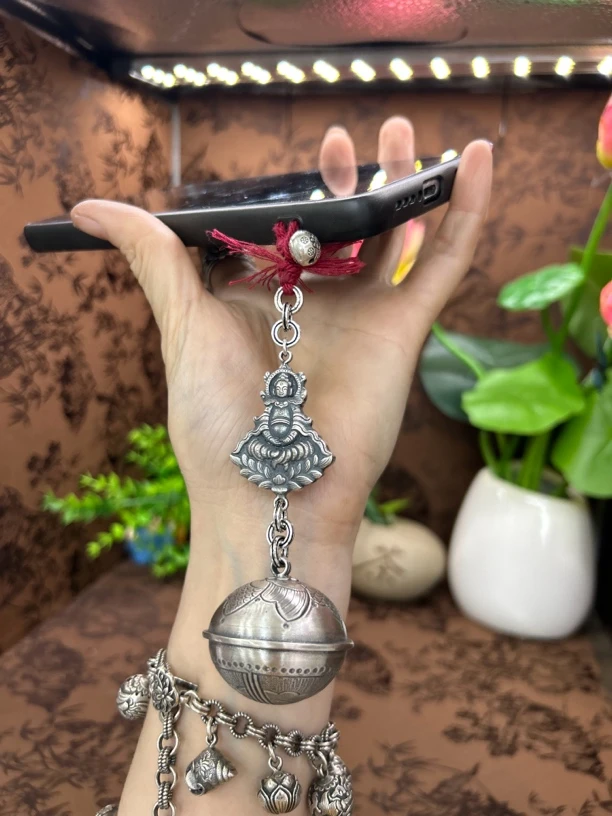 足银银制品 小郑家纯银手工簪刻手机链