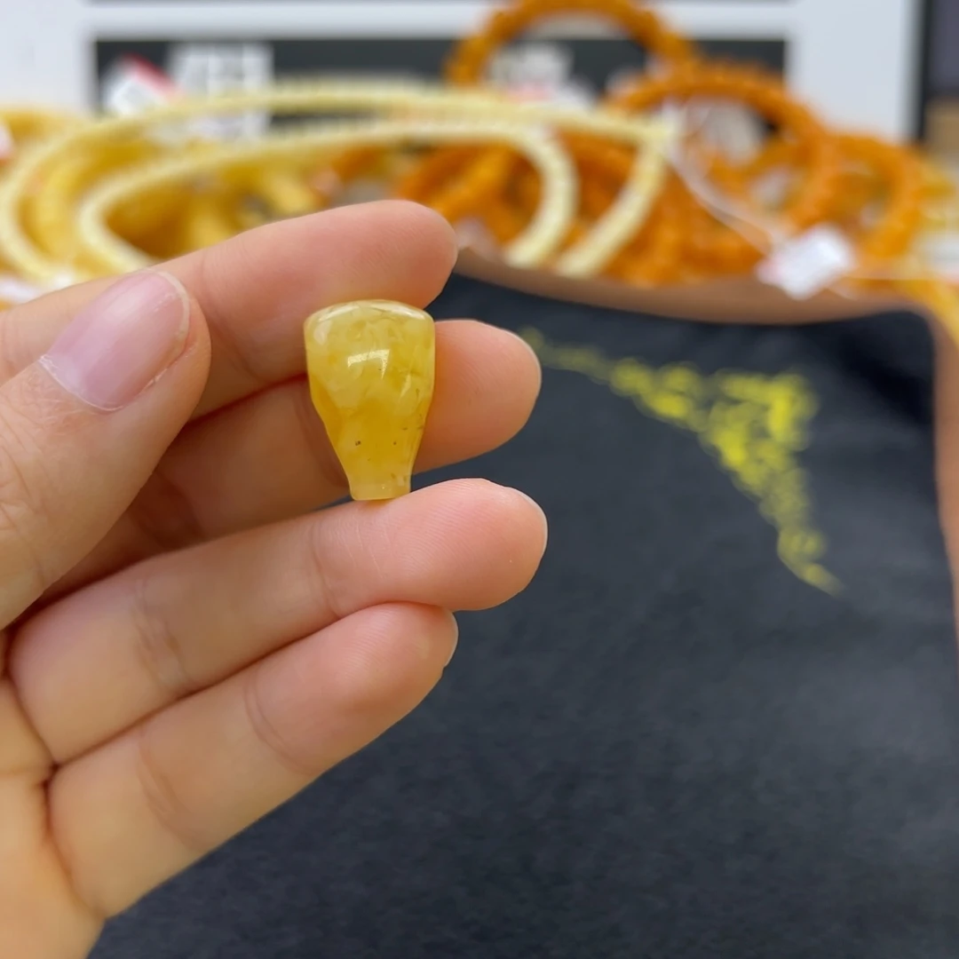 琥珀未镶嵌珠宝奇石