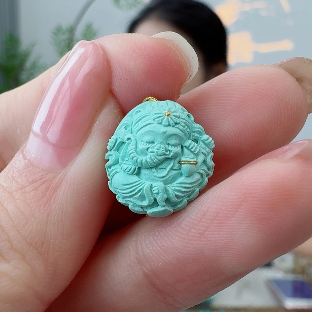 绿松石未镶嵌珠宝奇石