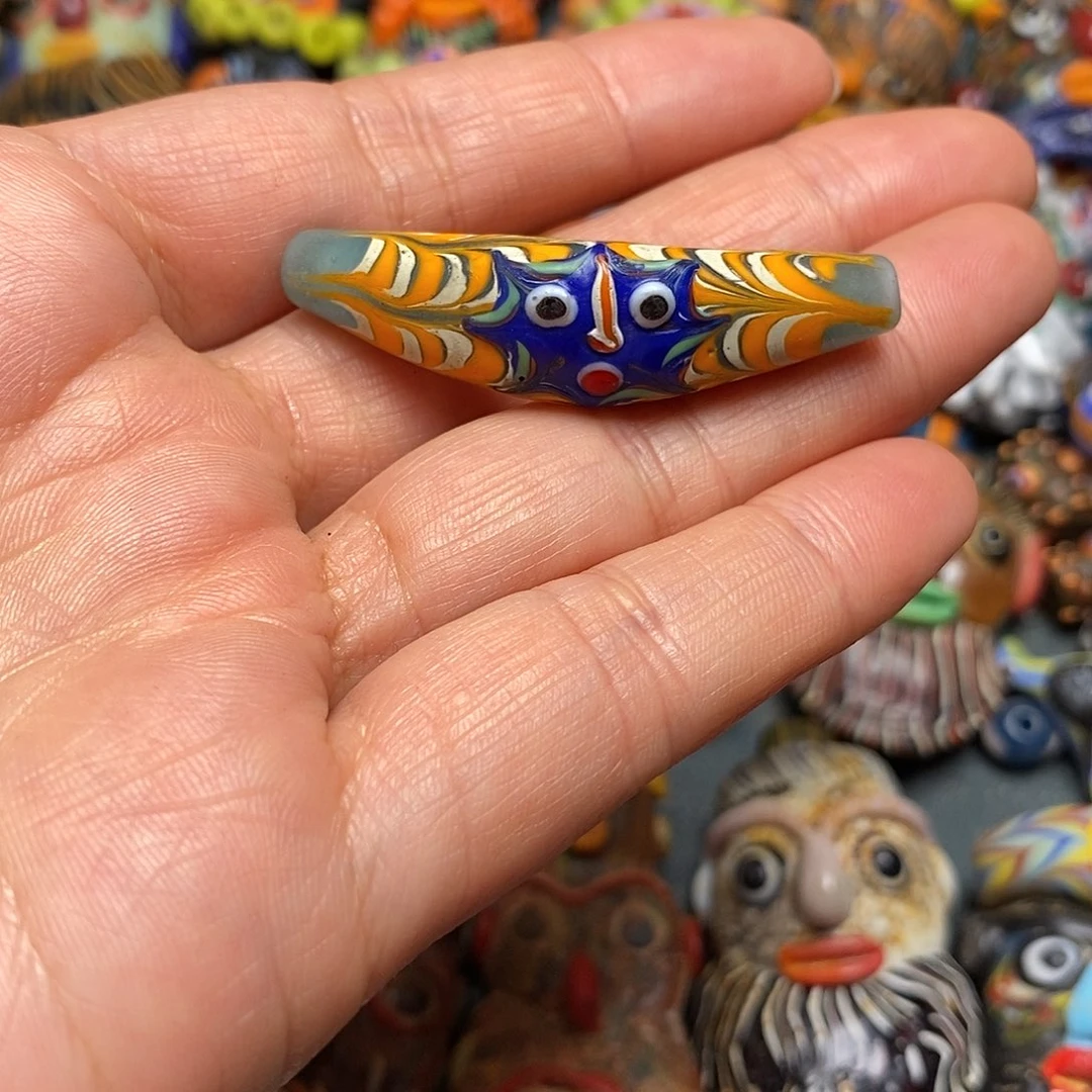 琉璃颈饰小脸弯管