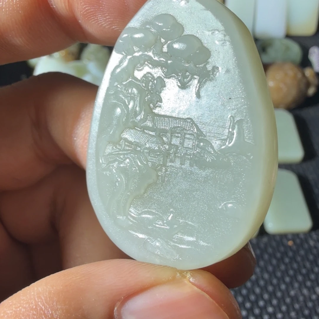 和田玉未镶嵌颈饰