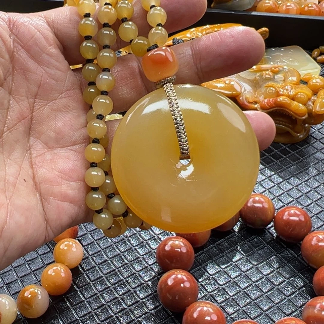 未镶嵌未镶嵌石英质玉