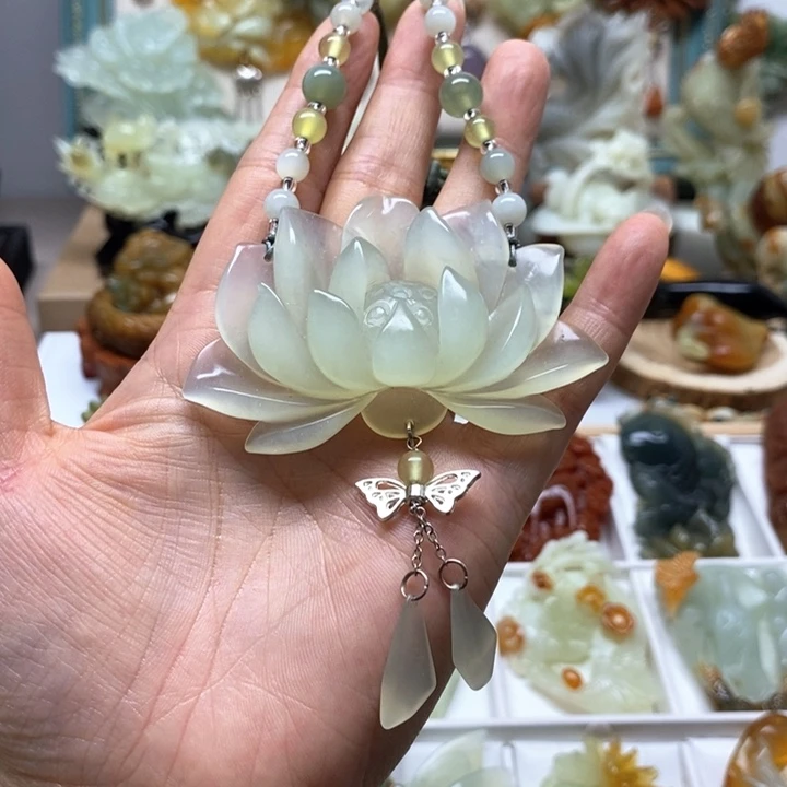 未镶嵌蛇纹石玉颈饰