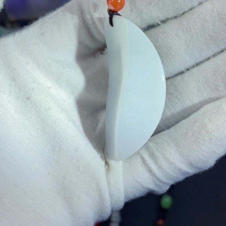 翡翠未镶嵌挂件片料