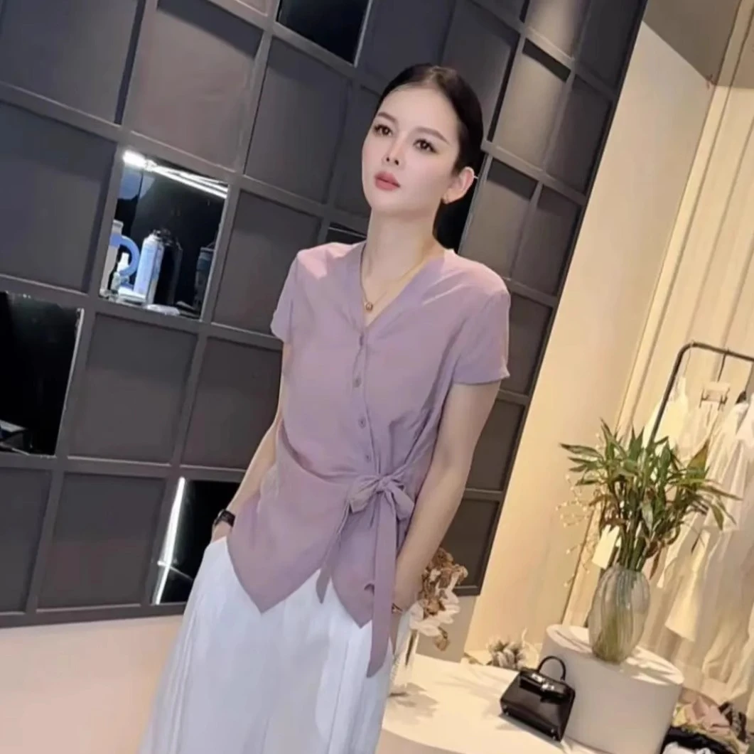 夏季新款设计感洋气不规则V领短袖T恤百搭显瘦气质简约女人味上衣