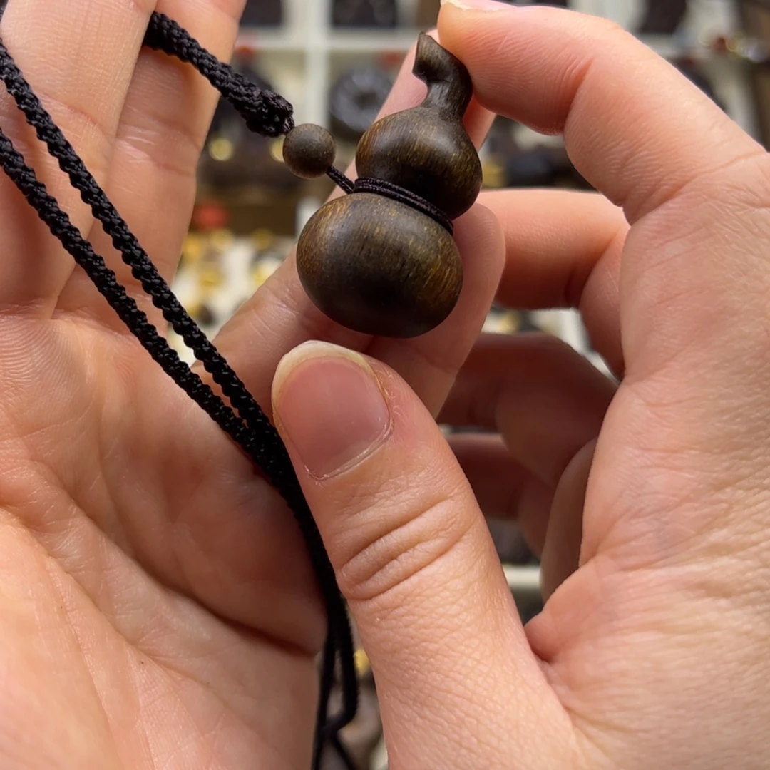 木质类葫芦随行脖挂配饰