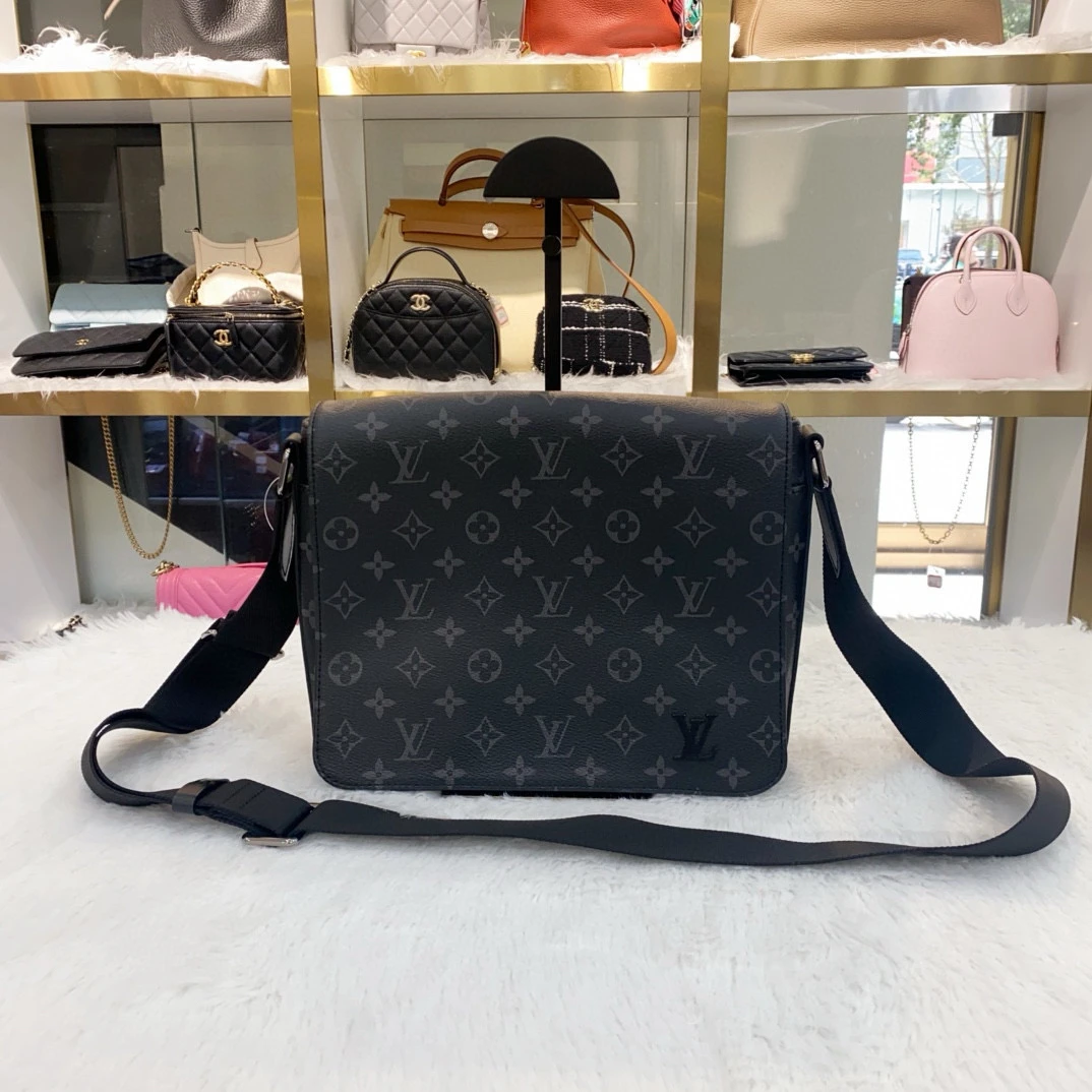 99新 LouisVuitton/路易威登 LV男士黑花邮差包