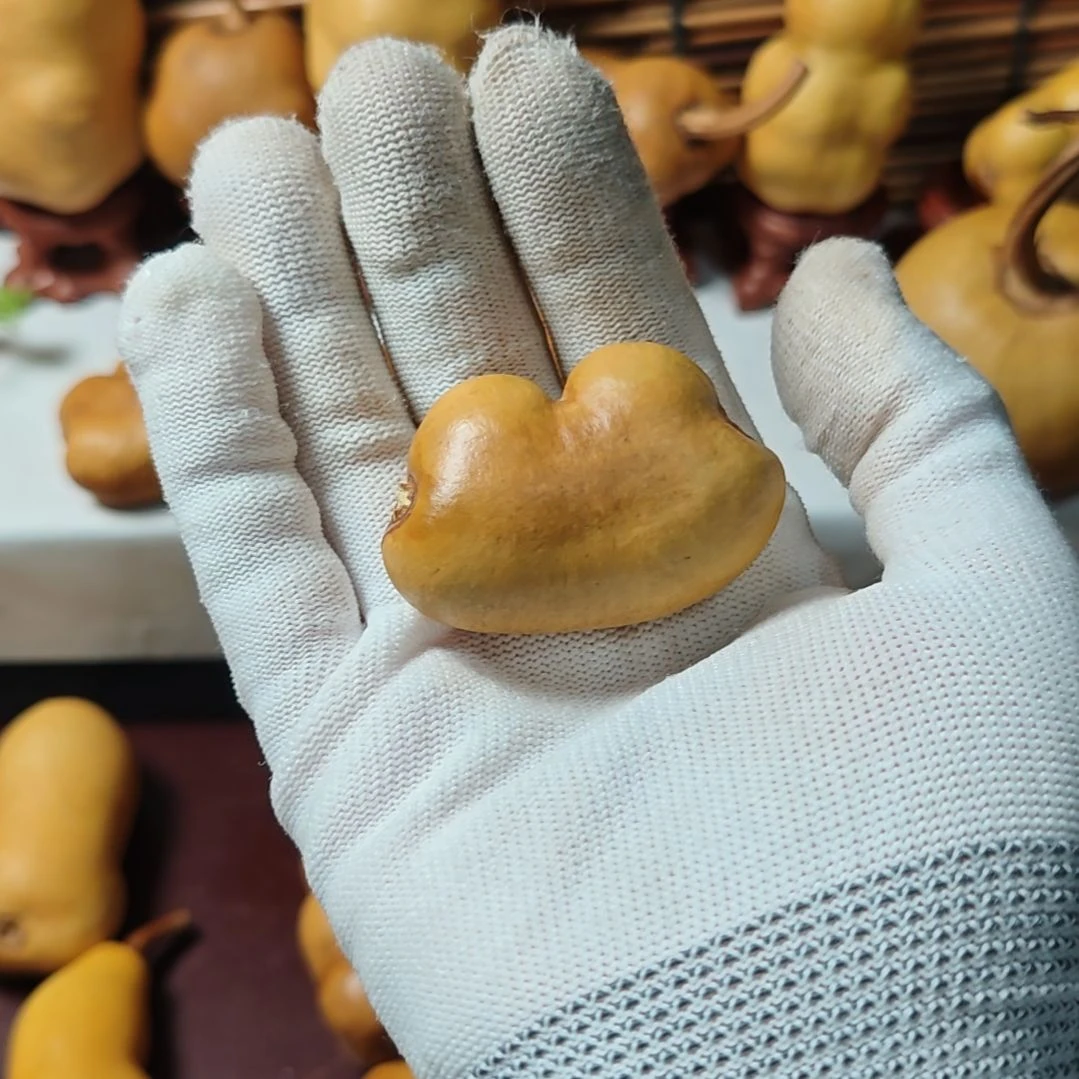 小***颖精品土豆葫芦一物一拍