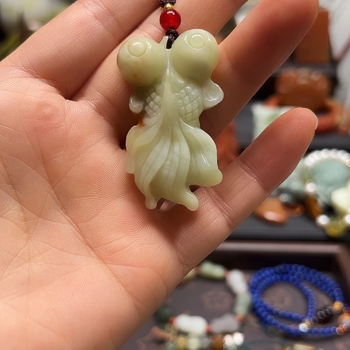 未镶嵌岫玉吊坠,,,