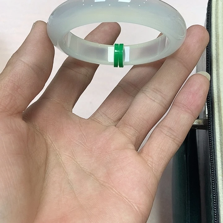 玛瑙/玉髓手镯未镶嵌树****?268