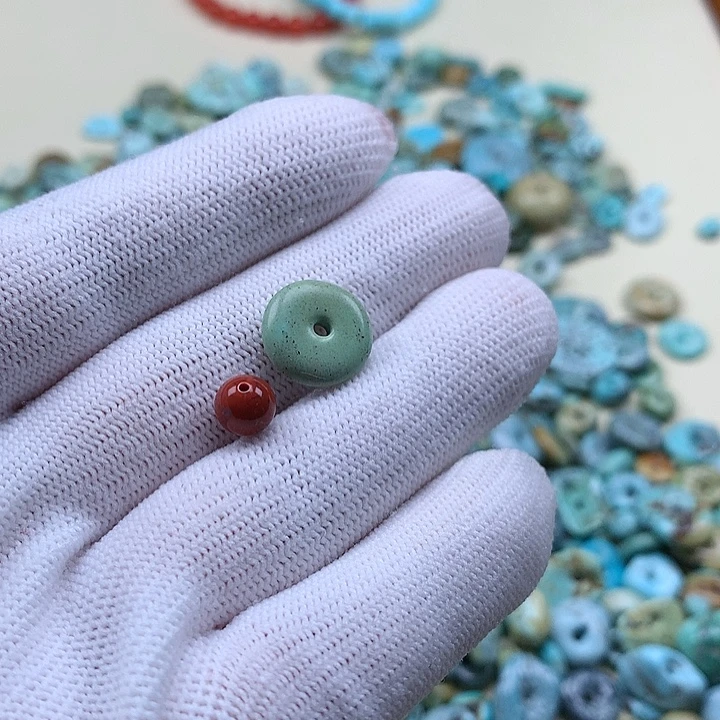 南红玛瑙未镶嵌珠宝奇石