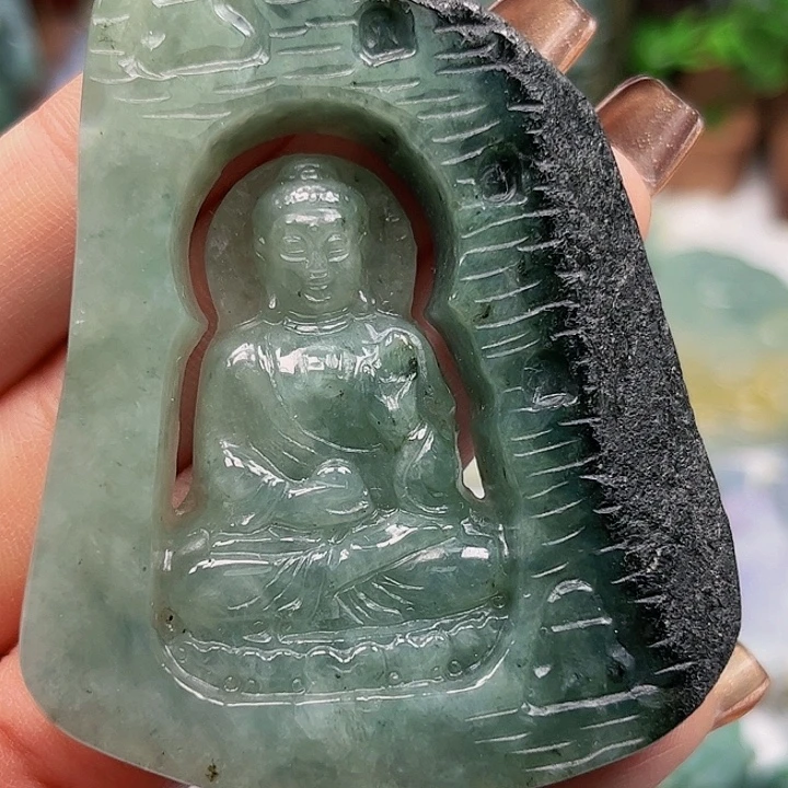 翡翠未镶嵌颈饰挂件