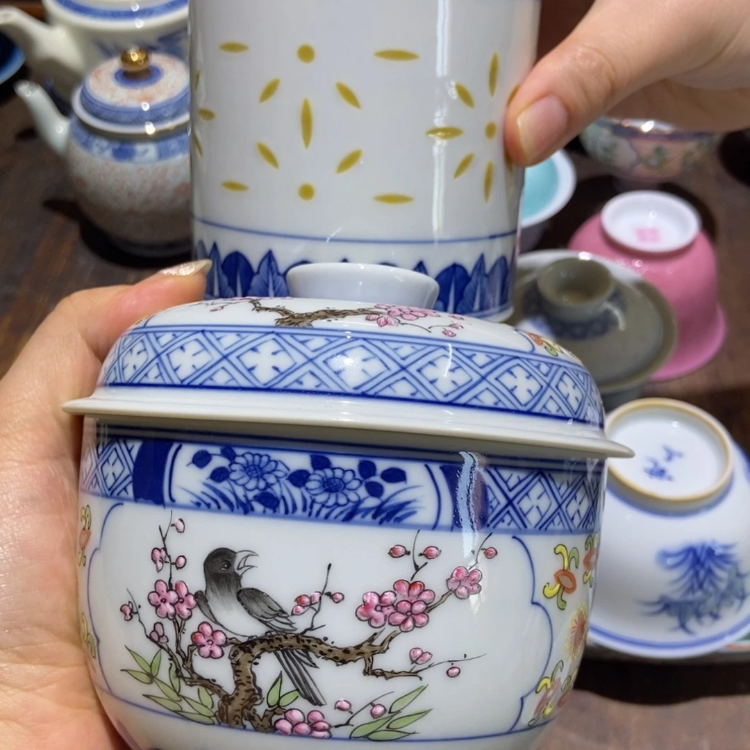 仁***）陶瓷艺术品等行业的