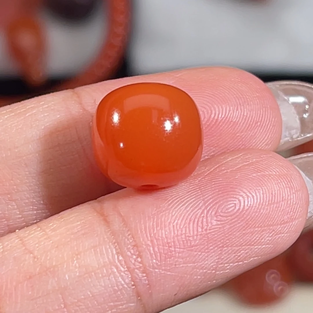 南红玛瑙未镶嵌大黑洞老型珠12*11