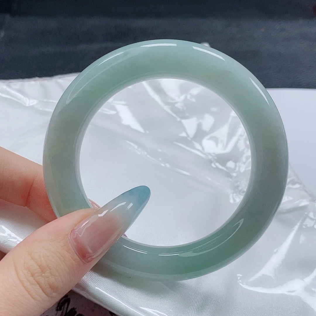 【闪购商品】未镶嵌手镯（圆镯）翡翠502号