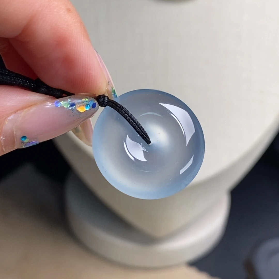 翡翠未镶嵌颈饰高冰天空蓝冰透细腻纯净光感十足平安扣